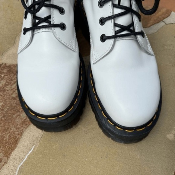 Dr. Martens Jadon Quad White Platform Boots EU 39 US 8 Like New Box - Picture 7 of 11